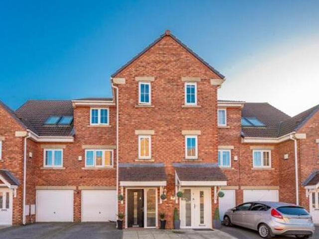 House for sale in West Yorkshire