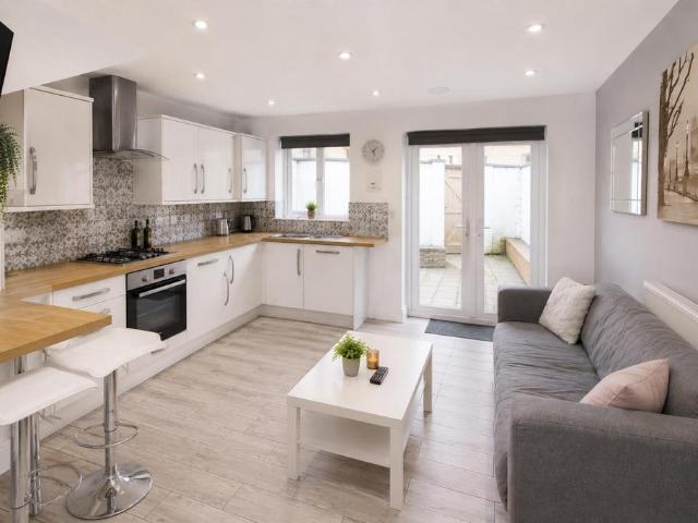 House for rent in Falcon Lodge, Wales