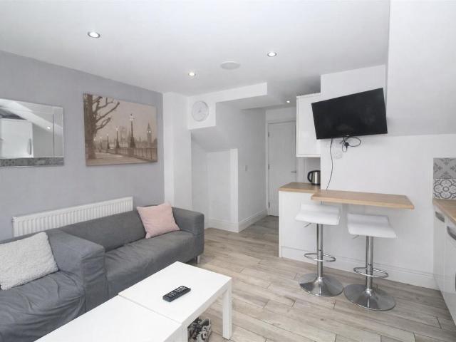 House for rent in Falcon Lodge, Wales
