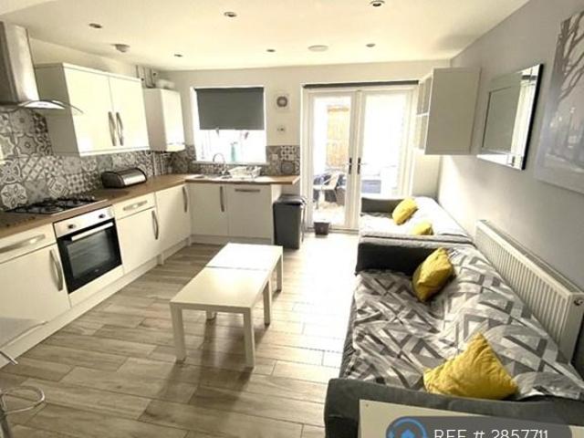 House for rent in Falcon Lodge, Wales