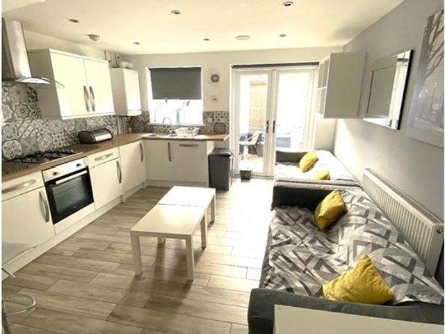 House for rent in Falcon Lodge, Wales