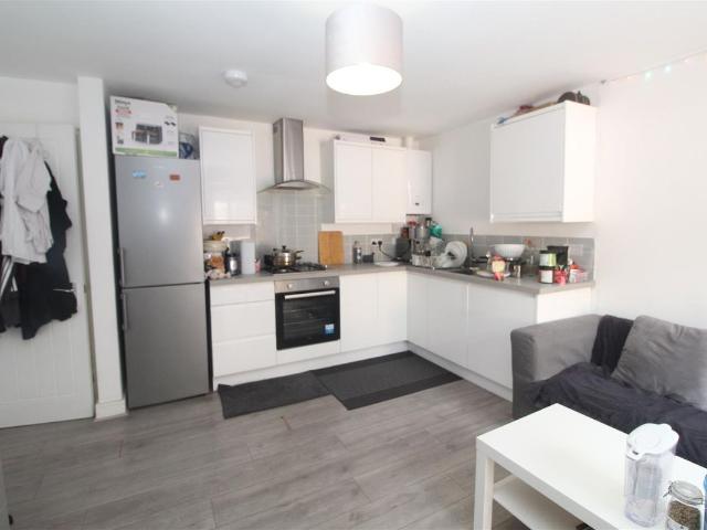 Apartment for rent in Falcon Lodge, Wales