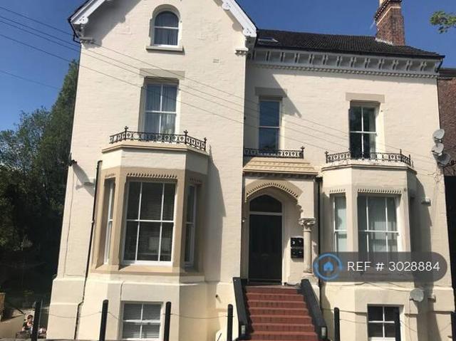 Apartment for rent in Calderstones