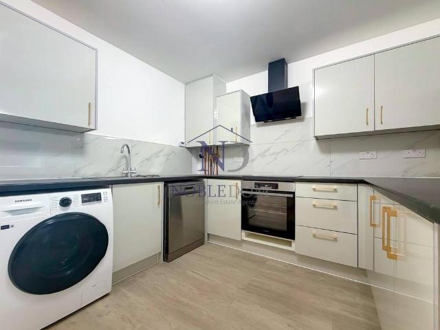 Apartment for rent in London Borough of Hounslow, Feltham