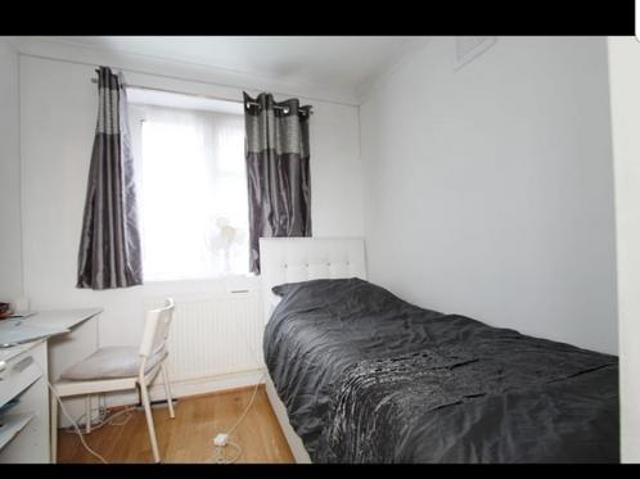 House for rent in Ickenham, Greater London