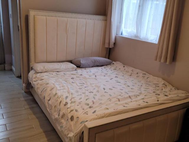 House for rent in Ickenham, Greater London