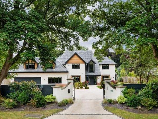 House for sale in Knutsford