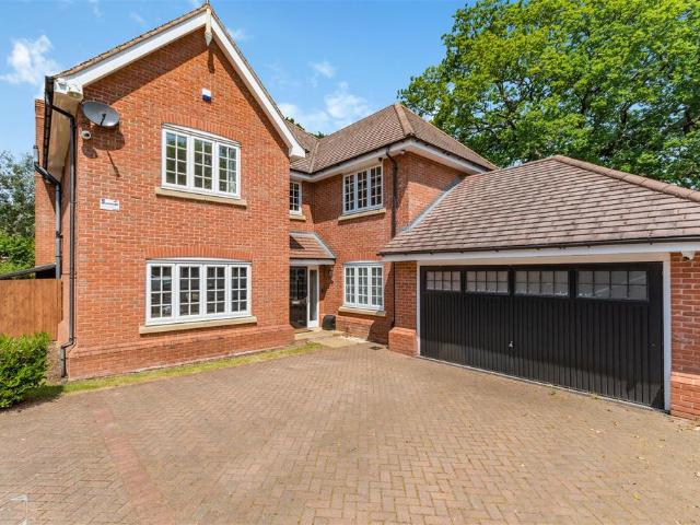 House for rent in Four Oaks, West Midlands
