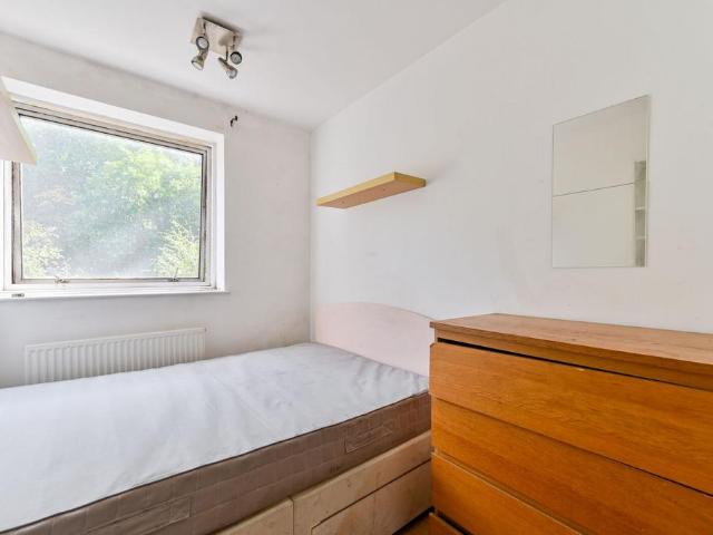 Apartment for rent in Battersea, Greater London