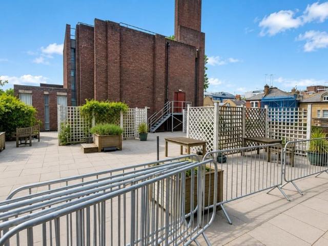 Apartment for rent in Battersea, Greater London