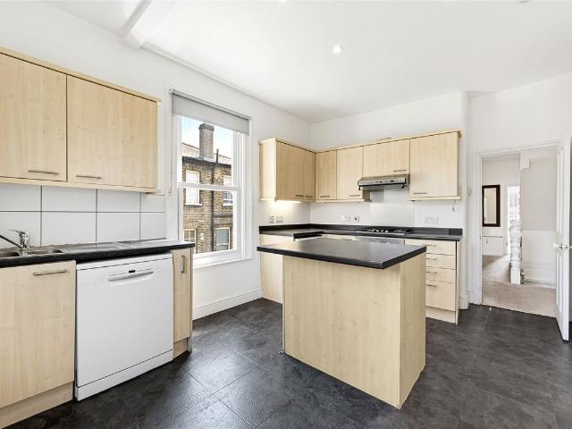 Apartment for rent in Battersea, Greater London
