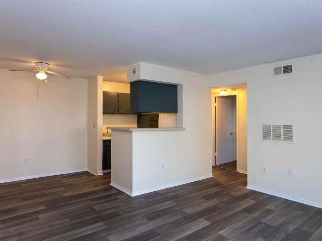 Apartment for rent in Mecklenburg, North Carolina