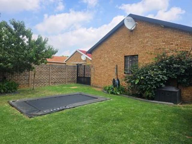 Townhouse for sale in Ekurhuleni, Gauteng