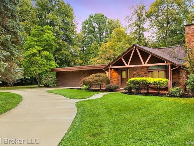 House for sale in Farmington