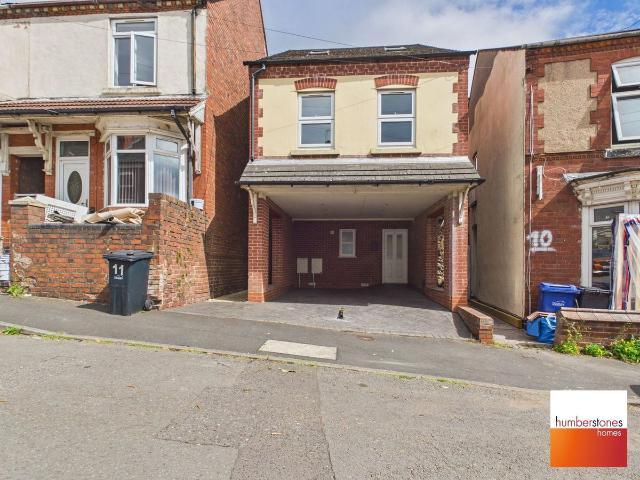 House for rent in Dixons Green, West Midlands