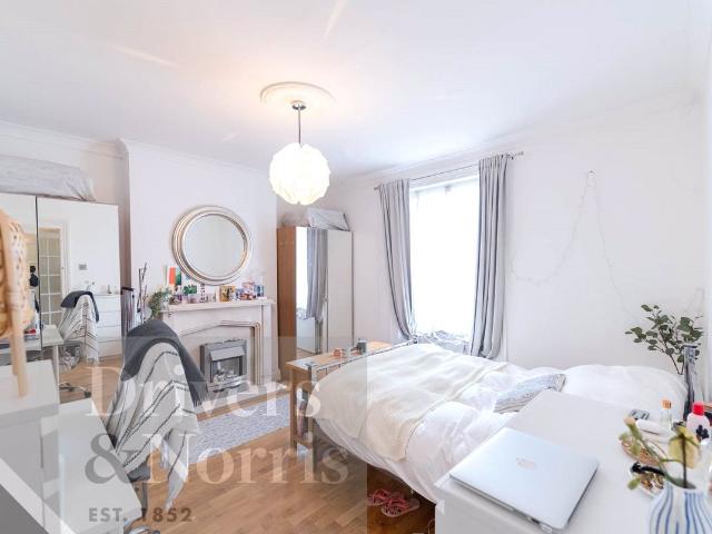 Apartment for rent in Holloway, Greater London