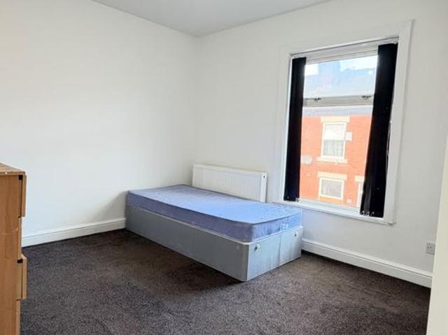 House for rent in Belle Vue, Manchester