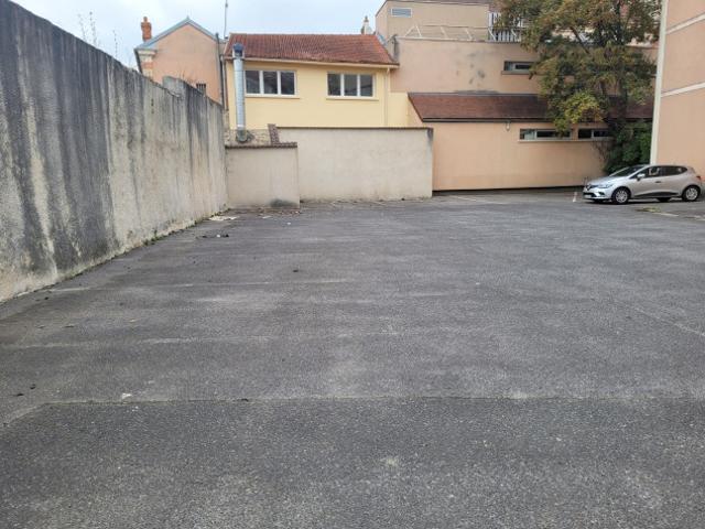 Garage location à Corbeil-Essonnes, Essonne