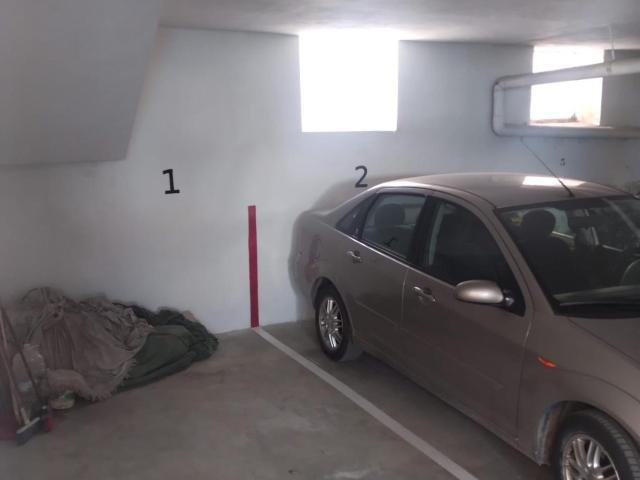 Garaje en venta en Baena, Andalucía