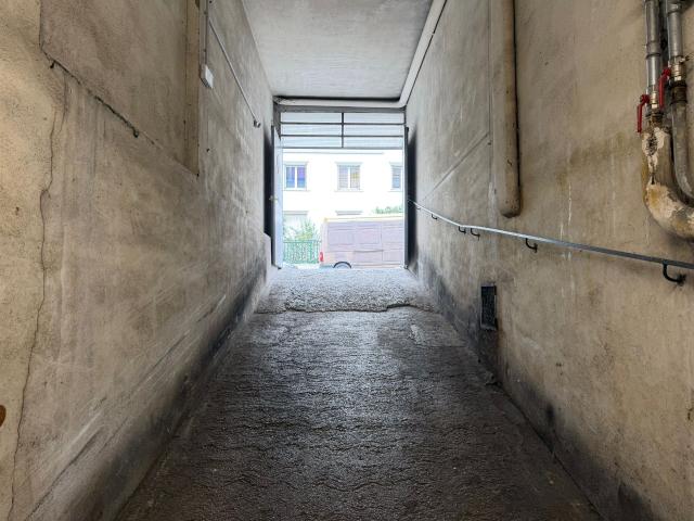Garage vente à Paris, Île-de-France