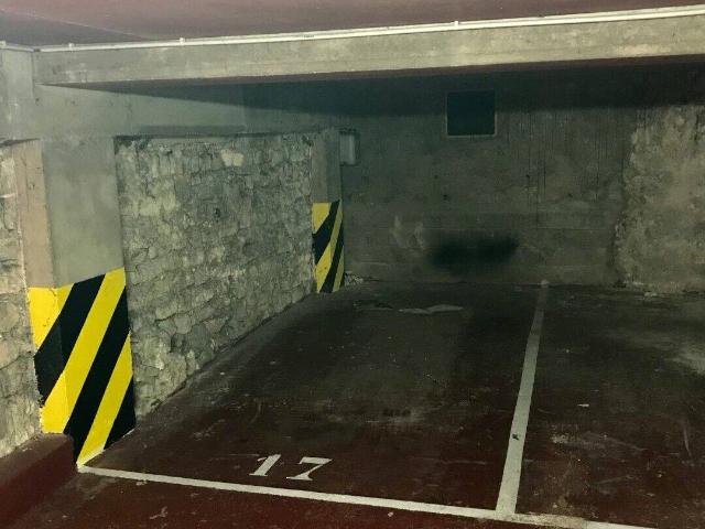 Garage vente à Paris, Quartier de Clignancourt