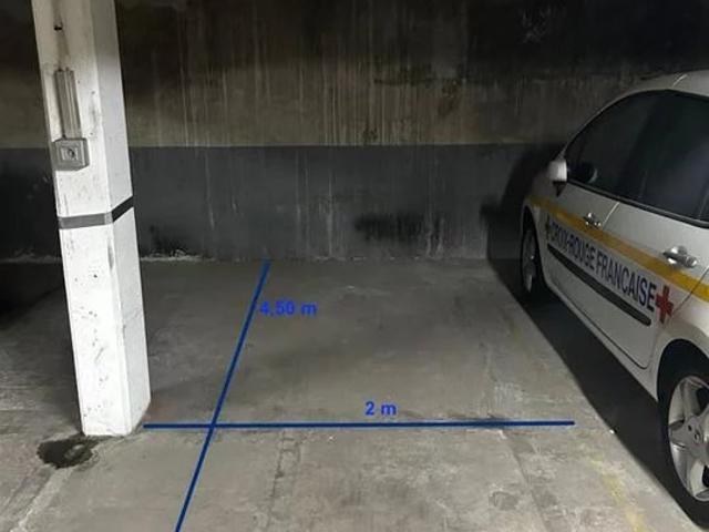 Garage vente à Paris, Île-de-France