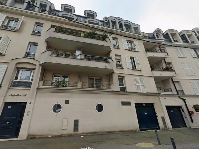 Garage vente à Bobigny, Les Lilas