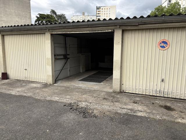 Garage vente à Nanterre, Rueil-malmaison