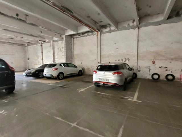 Garage vente à Quimper, Bretagne