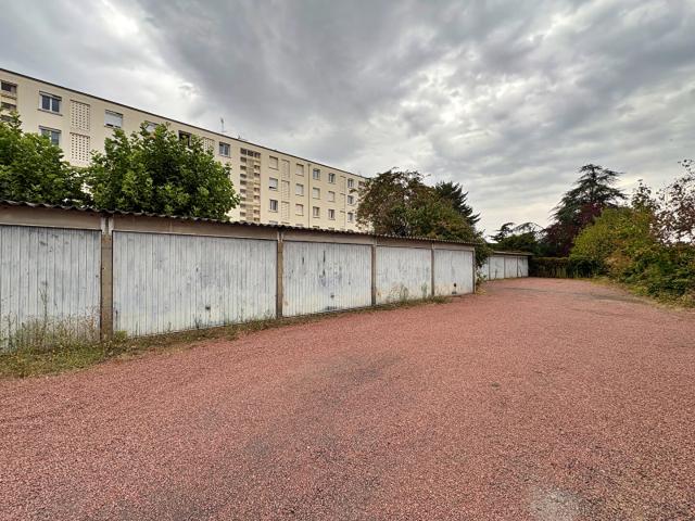 Garage location à Roanne, Loire