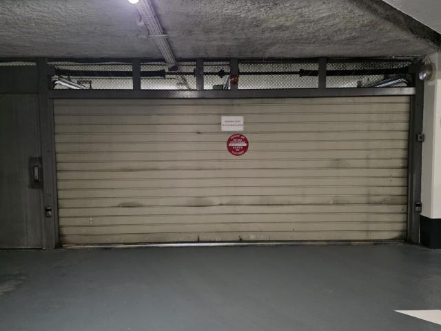Garage vente à Évry, Petit-bourg