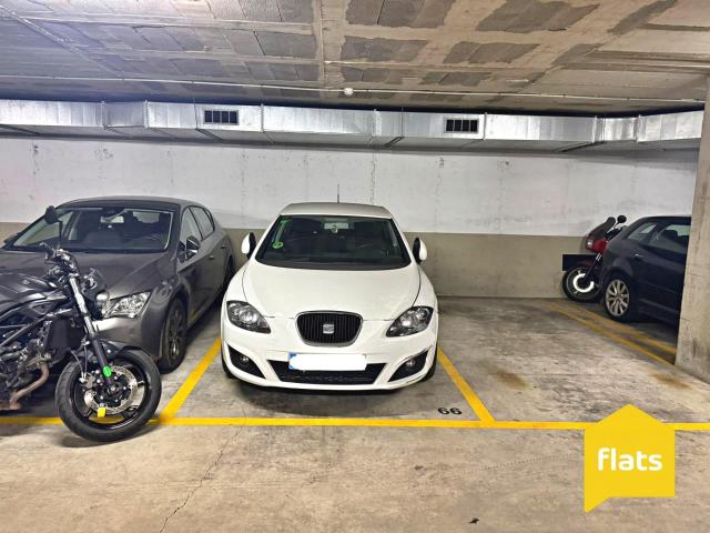Garaje en venta en Centre, Santa Coloma de Gramenet