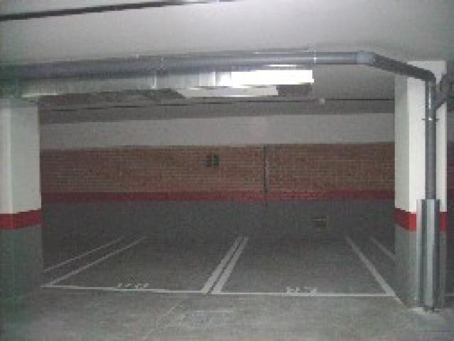 Parking en venta en Madrid, Adelfas