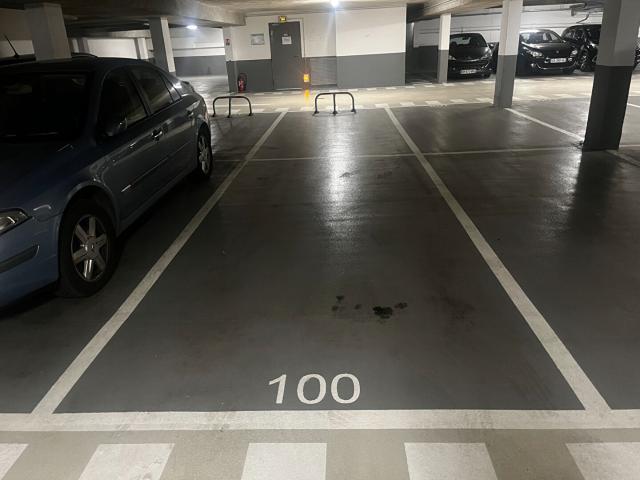 Garage vente à Nanterre, Colombes