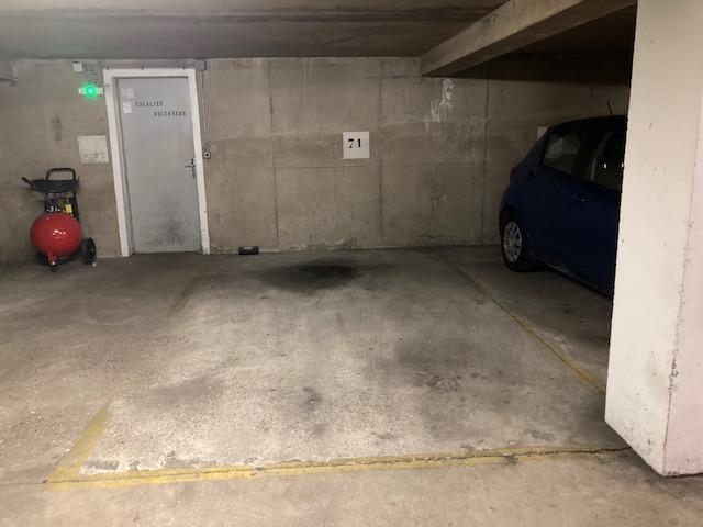 Garage vente à Nanterre, Courbevoie