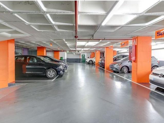 Local Comercial en alquiler en Eixample, Barcelonès