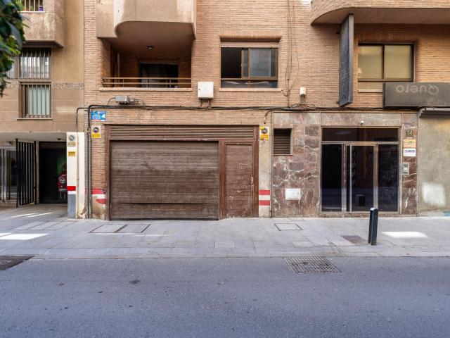 Garaje en venta en Oliveros, Almería
