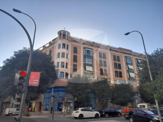 Garaje en alquiler en Pardaleras, Badajoz