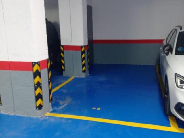 Parking en alquiler en Badalona, Lloreda