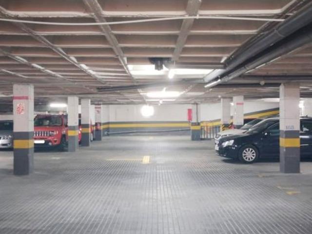 Local Comercial en alquiler en Eixample, Barcelonès