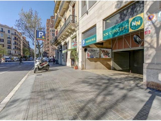 Local Comercial en alquiler en Barcelona, la Dreta de l'Eixample
