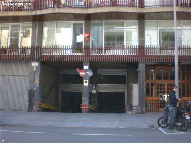 Local Comercial en alquiler en Eixample, Barcelonès