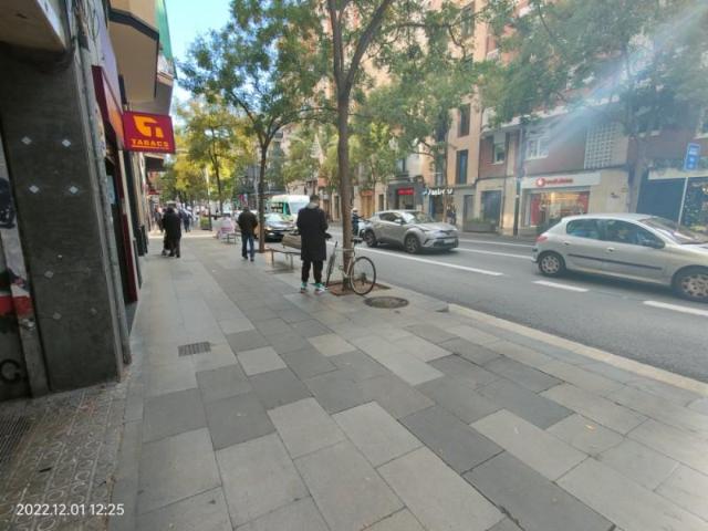 Garaje en alquiler en Barcelona, Sants-Badal