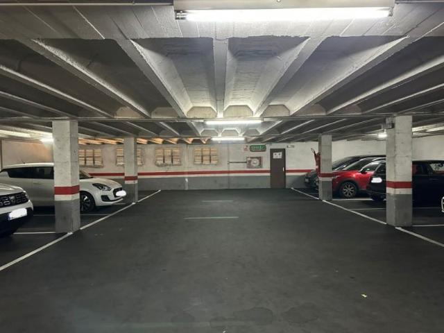 Parking en alquiler en Esplugues De Llobregat