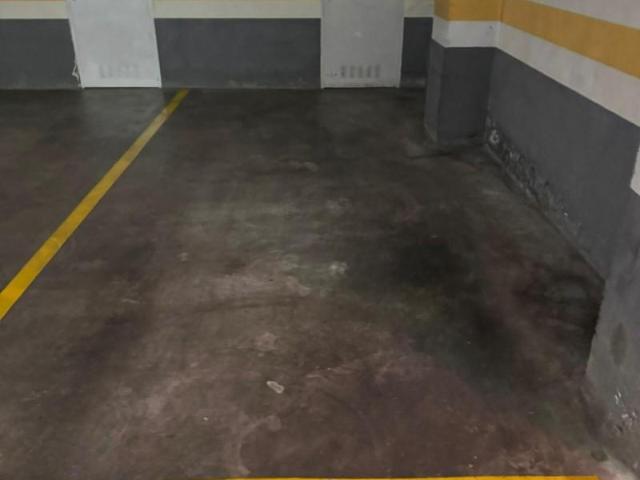 Parking en alquiler en Granada, Rosaleda