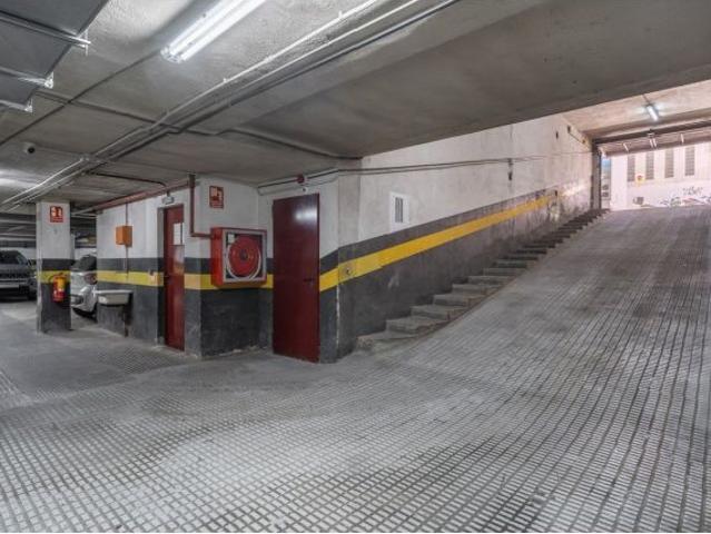 Local Comercial en alquiler en L'hospitalet De Llobregat, Santa Eulàlia