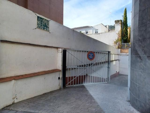 Garaje en alquiler en Jaén, Andalucía