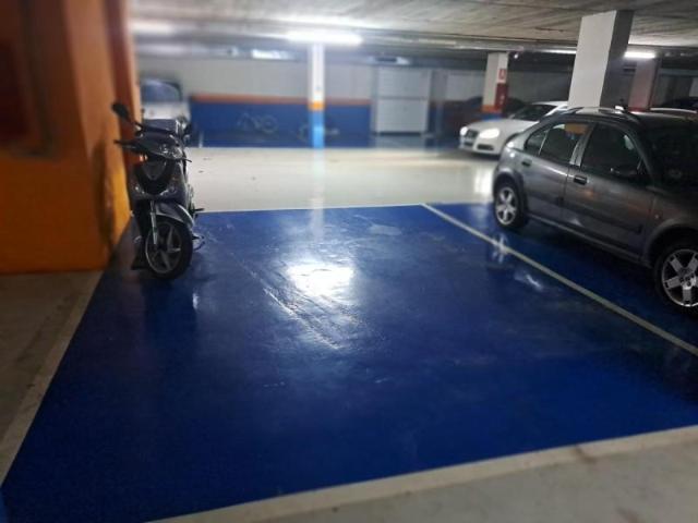 Garaje en alquiler en Districte III, Barcelonès