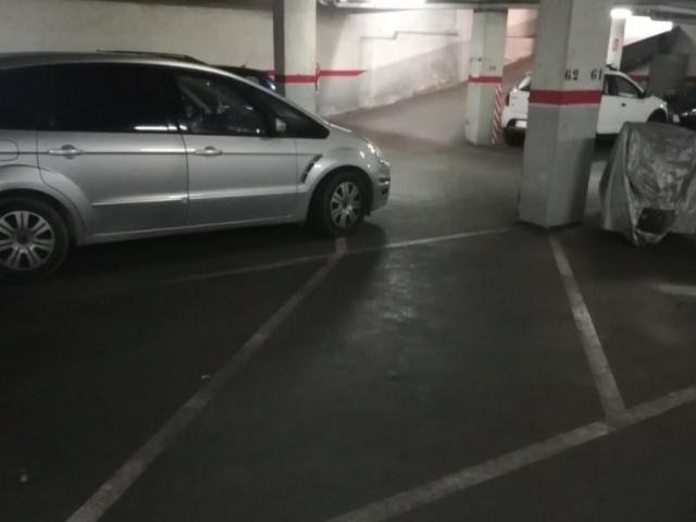 Parking en alquiler en L'hospitalet De Llobregat, Sant Josep