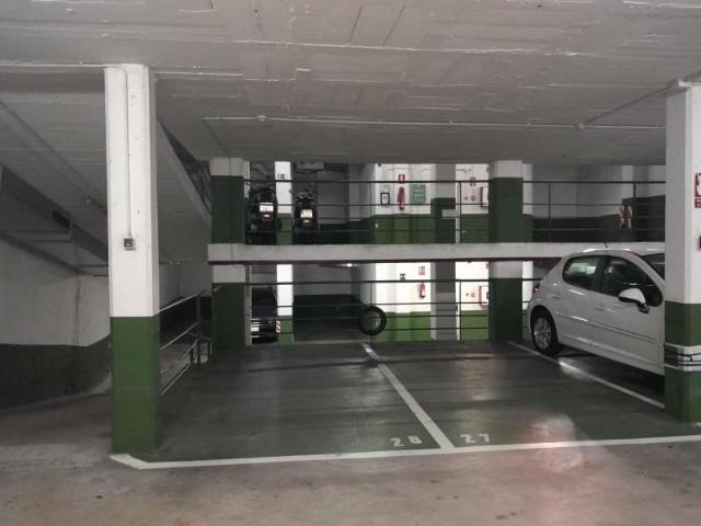 Parking en alquiler en L'hospitalet De Llobregat, Santa Eulàlia
